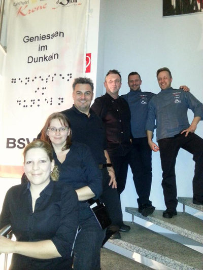 Das Team des Dunkelrestaurants